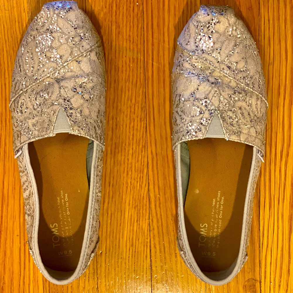 Toms glitter crotchet slip on shoes. Size 9.5w